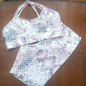 Colorful Snakeprint SHEIN workout set, Large